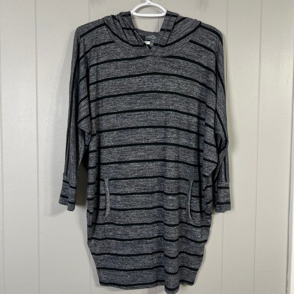 Pullover Hooded Dolman Tunic Top M Gray Black Market & Spruce Stitch Fix Pocket